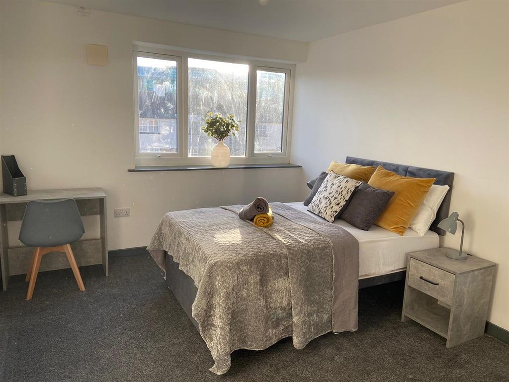 4 bed flat to rent in Bridge View House, 1523 City Road, Newcastle