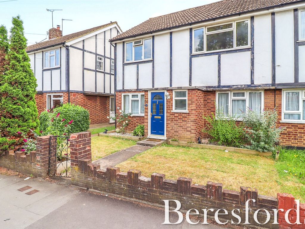 2 bed for sale in Moor Lane, Upminster RM14 Zoopla