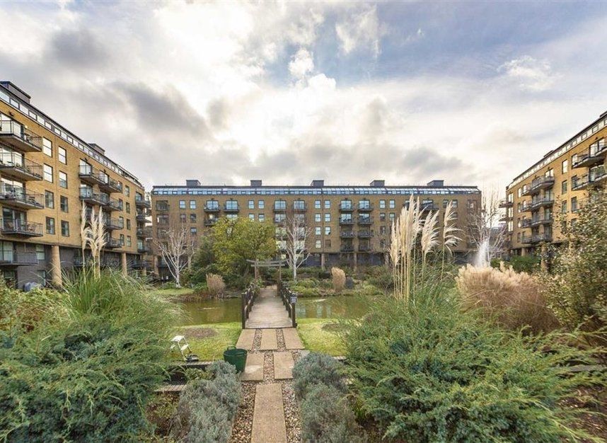 2 bed flat to rent in Providence Square, Tower Bridge SE1, £2,708 pcm