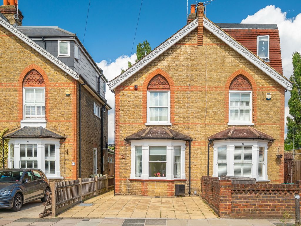 3 bed terraced house for sale in Munster Road, Teddington TW11, £