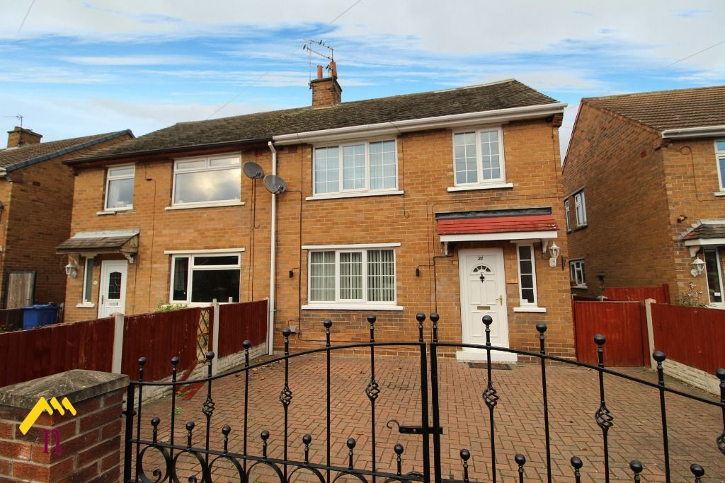 3 bed semidetached house to rent in Glebe Road, Campsall, Doncaster