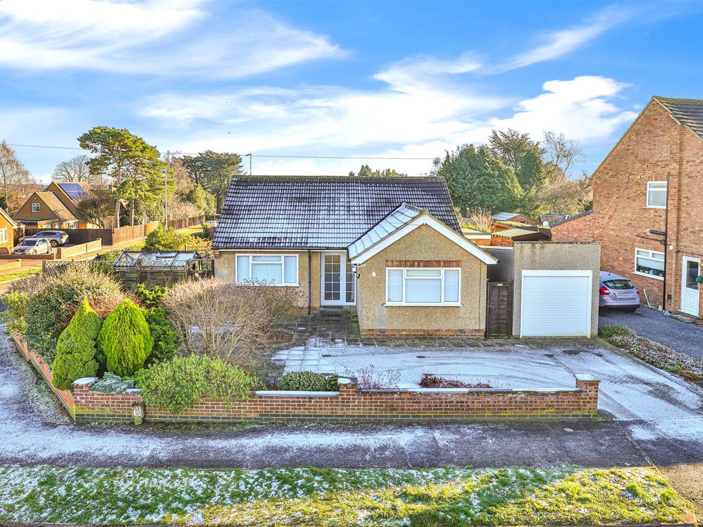 2 bed detached bungalow for sale in West Furlong, Kettering NN15 Zoopla