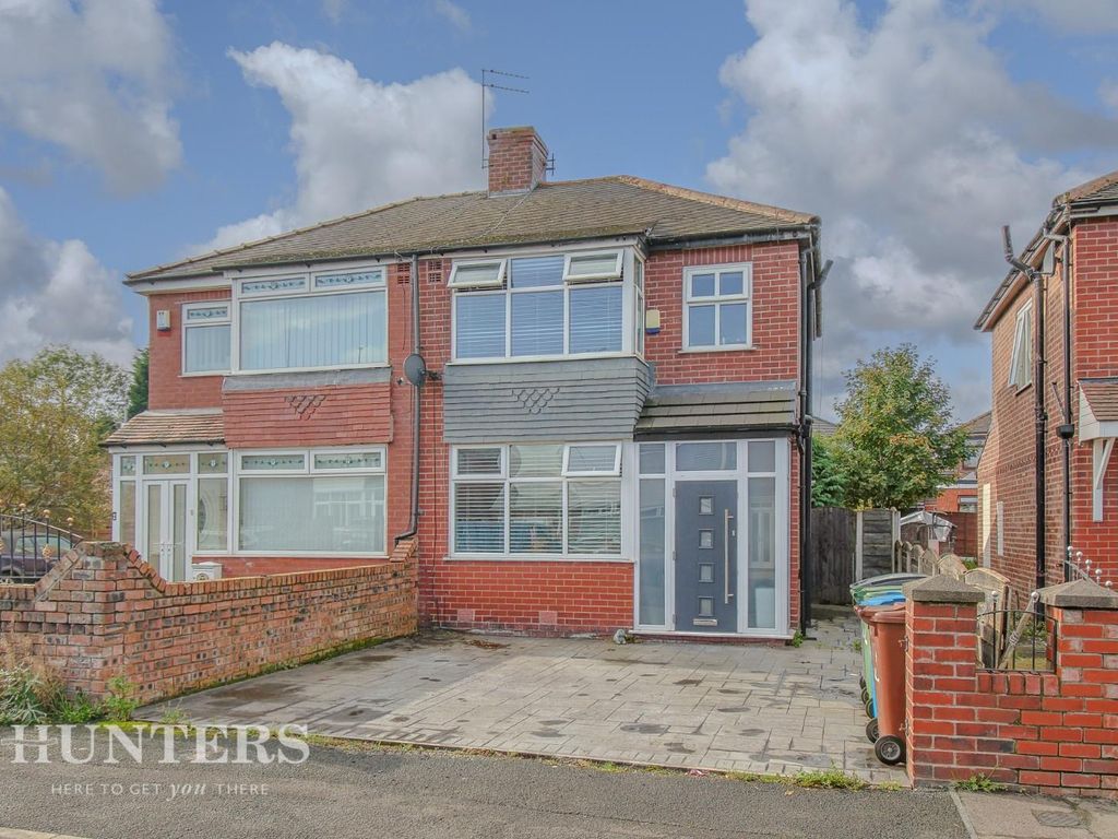 3 bed semidetached house for sale in Atherley Grove, Chadderton