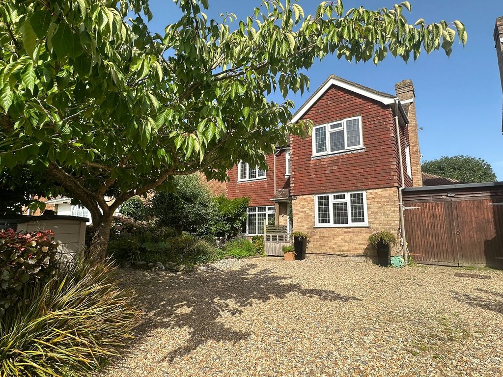 4 bed detached house for sale in Shipley Lane, BexhillOnSea TN39, £
