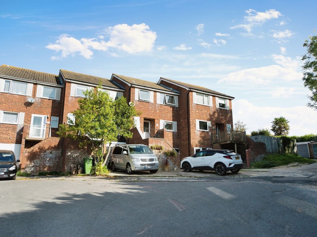 4 bed town house for sale in Conifer Close, Hastings TN34, £375,000