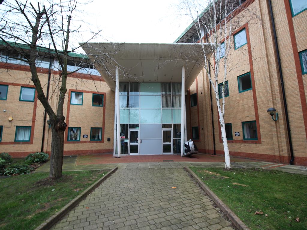 2 bed flat to rent in Golden Smithies Lane, WathUponDearne, Rotherham