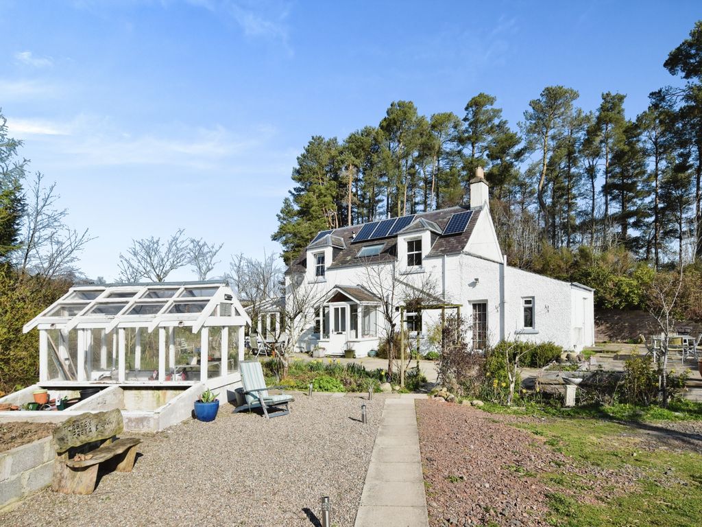 3 bed farmhouse for sale in Glenisla, Blairgowrie PH11 Zoopla