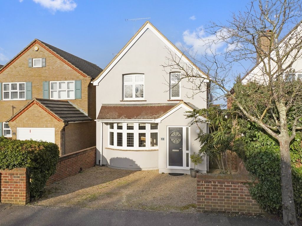 4 bed detached house for sale in Herbert Road, Rainham, Gillingham ME8