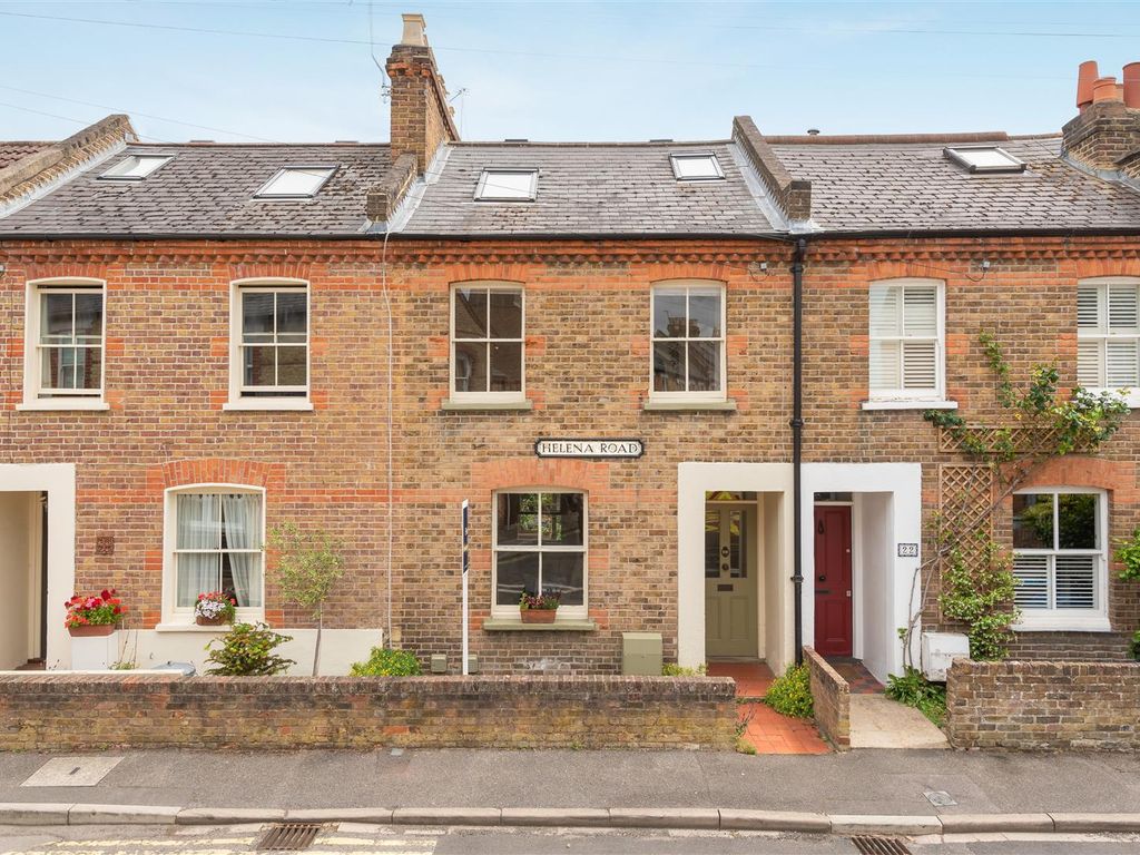 3 bed terraced house for sale in Helena Road, Windsor SL4 Zoopla
