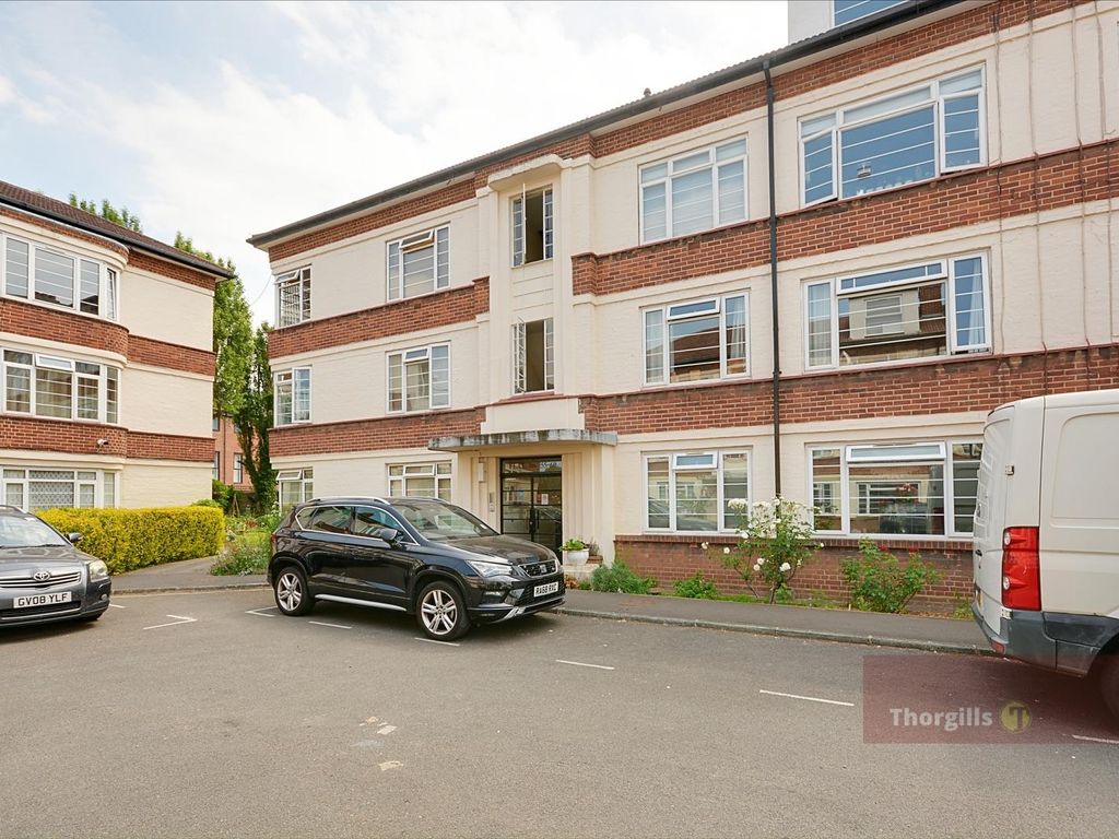 3 bed flat to rent in Manor Vale, Boston Manor Road, Brentford TW8 Zoopla