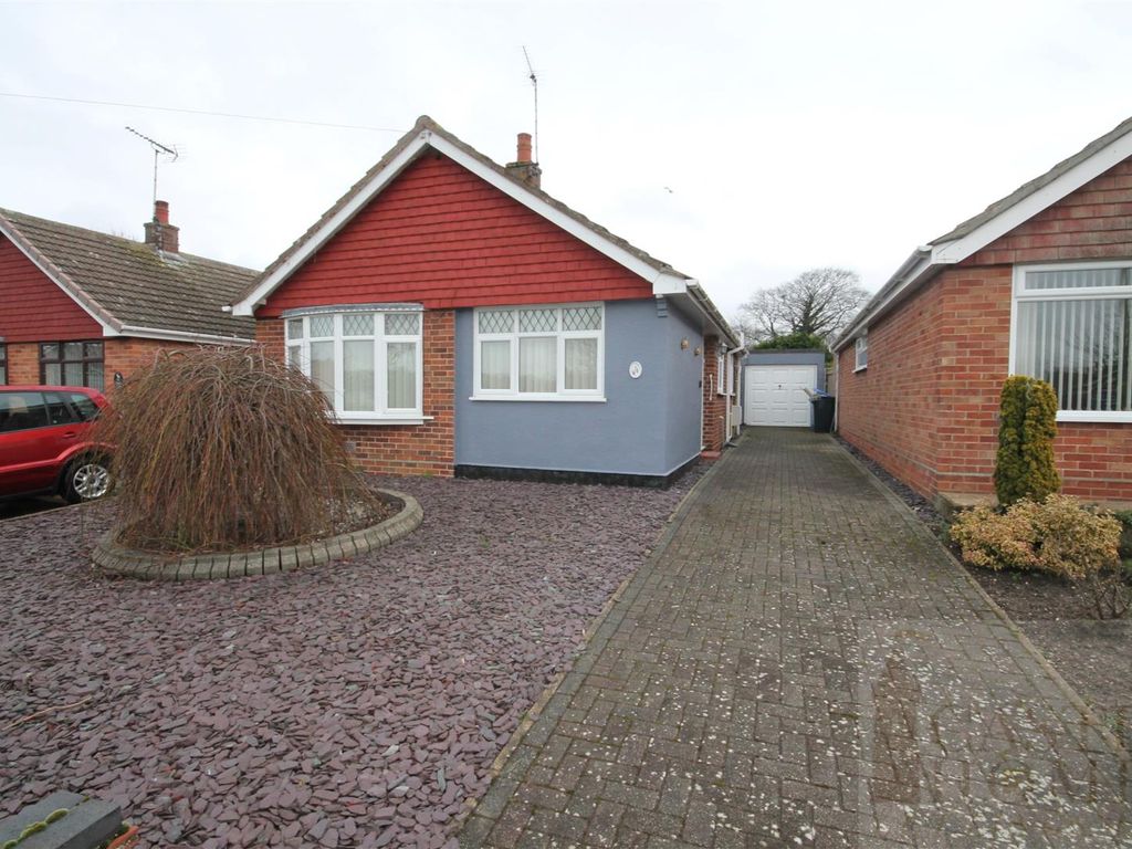 2 bed detached bungalow to rent in Witney Green, Lowestoft NR33 Zoopla