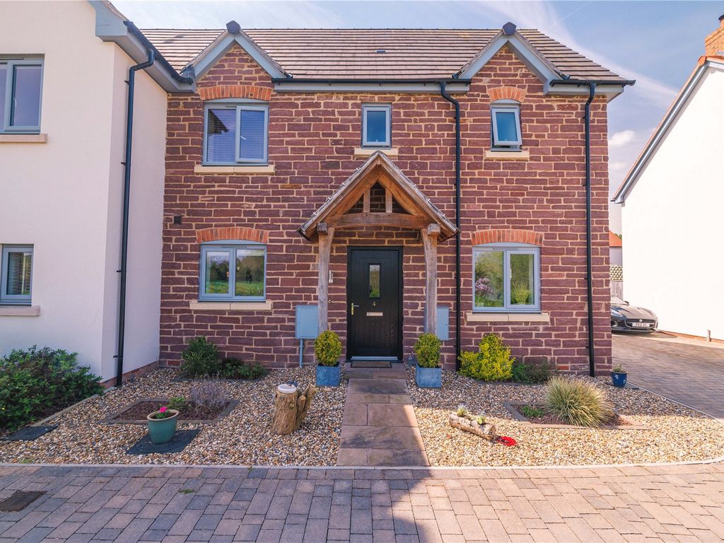 3 bed semidetached house for sale in Ariconium Place, Weston Under