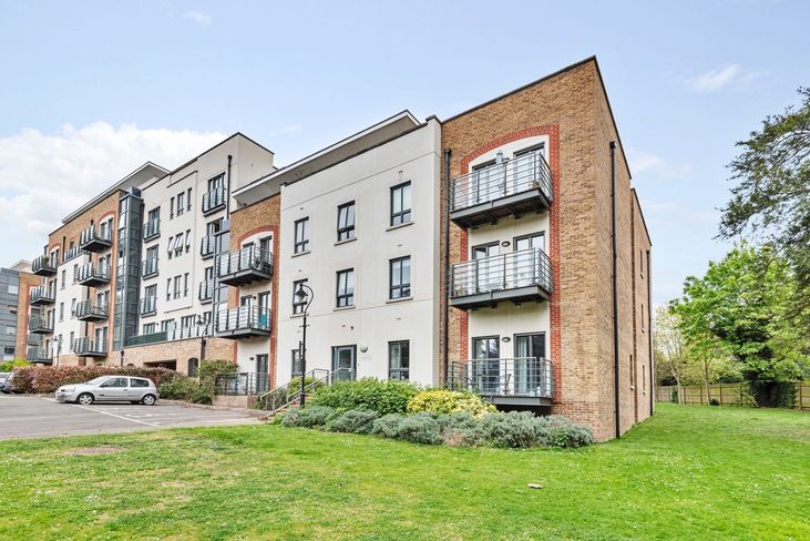 Apsley House, Wandsworth, London SW15  