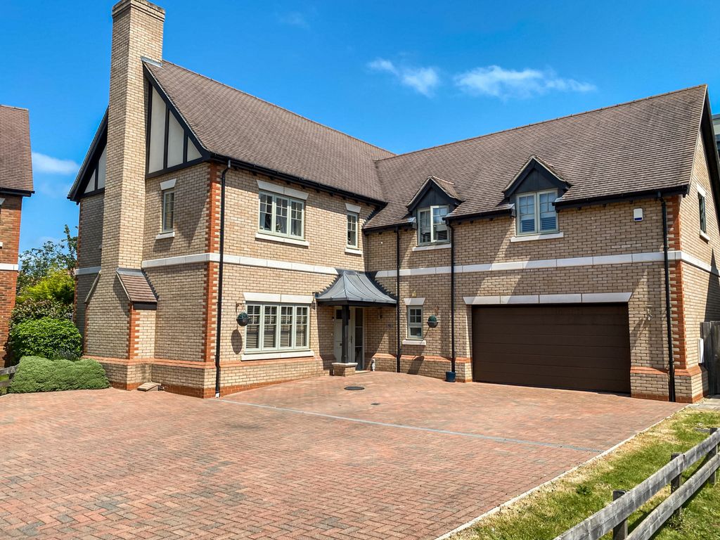 5 bed detached house to rent in Vawser Crescent, Peterborough PE3 Zoopla