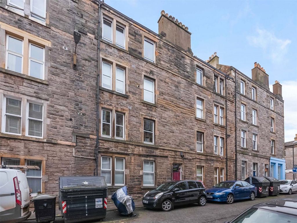 1 bed flat for sale in 7/14 (3F2) Lyne Street, Abbeyhill, Edinburgh EH7