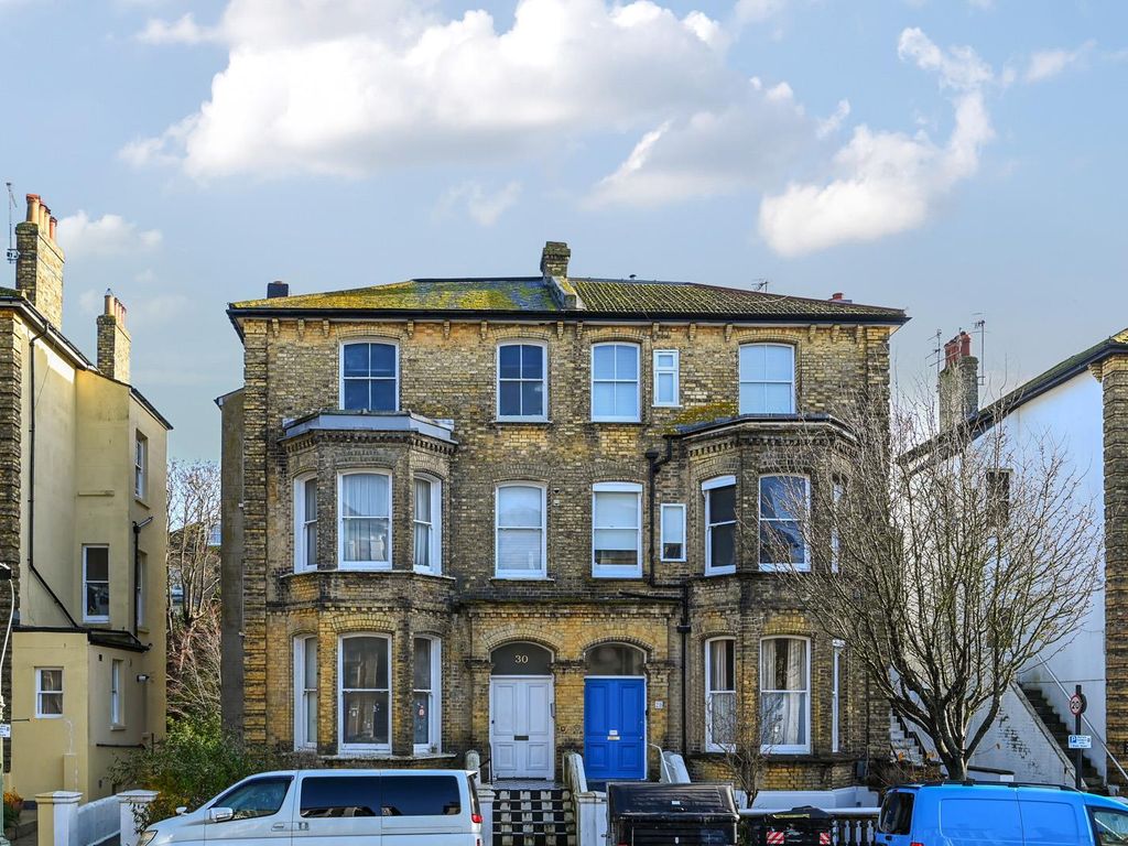 2 bed property for sale in Selborne Road, Hove BN3, £400,000 Zoopla