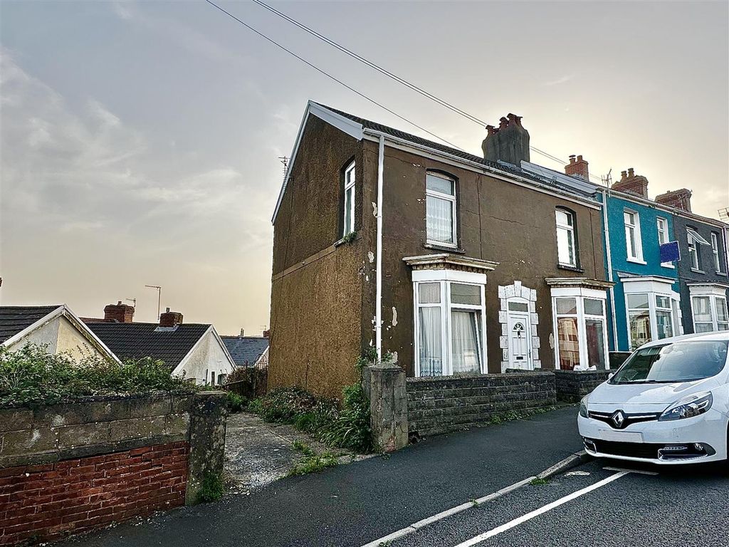 4 bed end terrace house for sale in Hawthorne Avenue, Uplands, Swansea SA2, £170,000 Zoopla