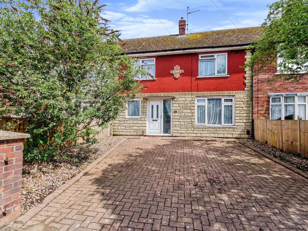 3 bed terraced house for sale in Grosvenor Road, Wisbech PE13 Zoopla