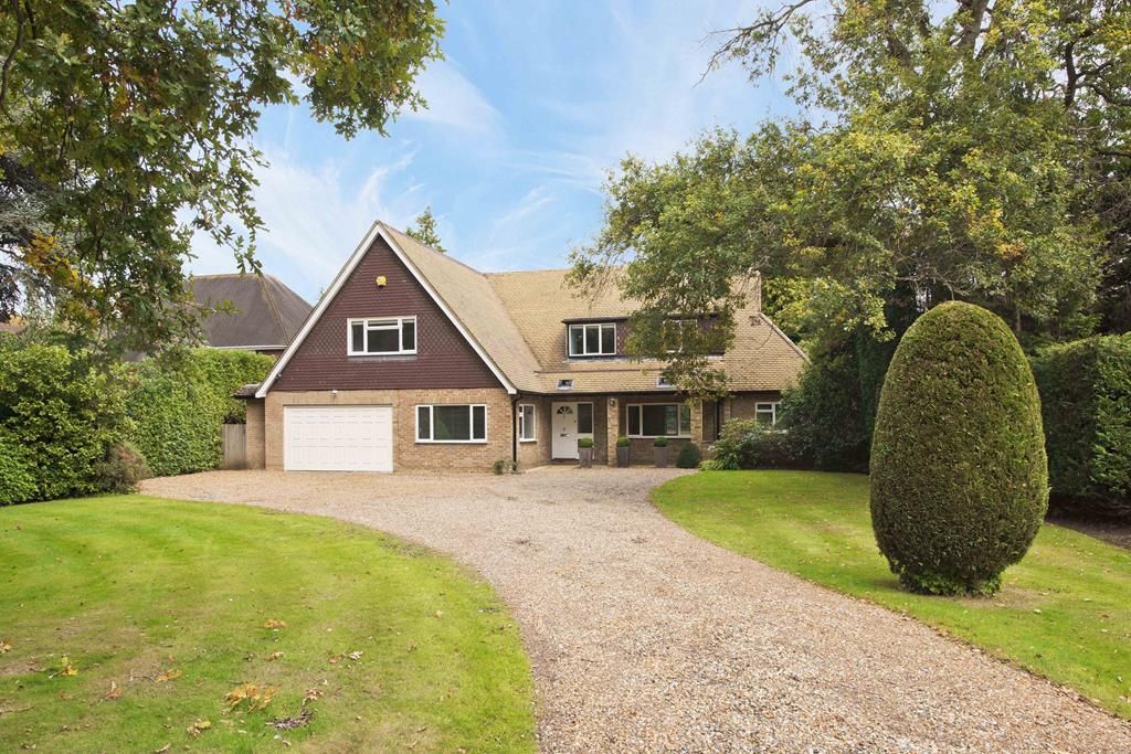 6 bed detached house to rent in Fairmile Lane, Cobham KT11, £5,750 pcm Zoopla