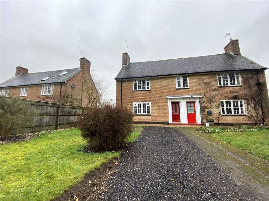 3 bed semidetached house to rent in Weston Lane, Weston Colley