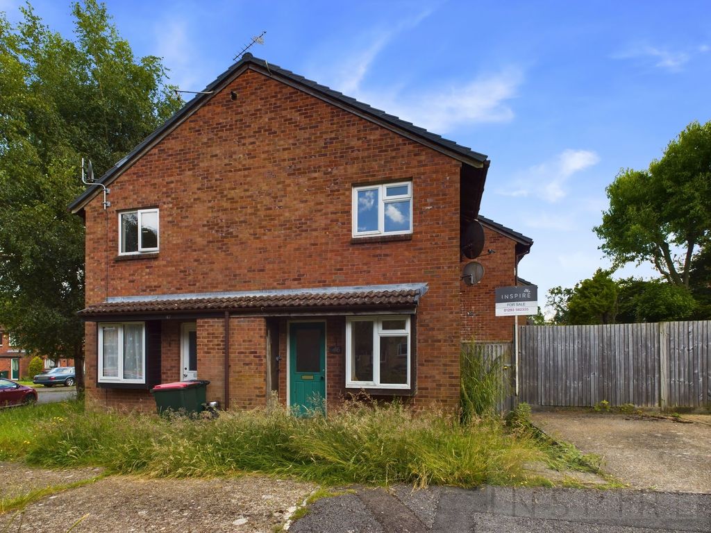 1 bed terraced house for sale in St. Andrews Road, Ifield RH11, £