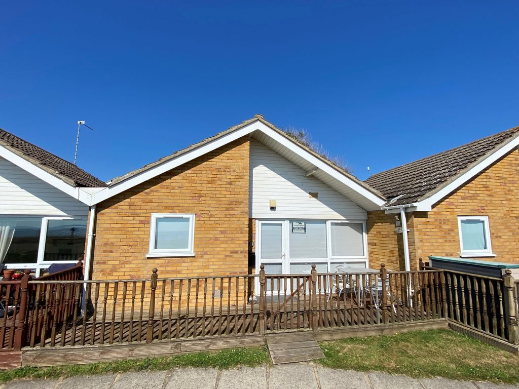 2 bed property for sale in Corton, Lowestoft NR32 Zoopla