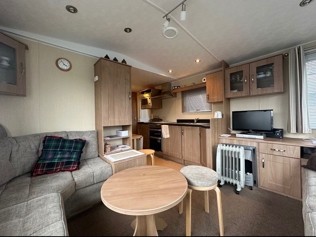 2 bed mobile/park home for sale in Edinburgh Road, Peebles EH45, £21,500 Zoopla