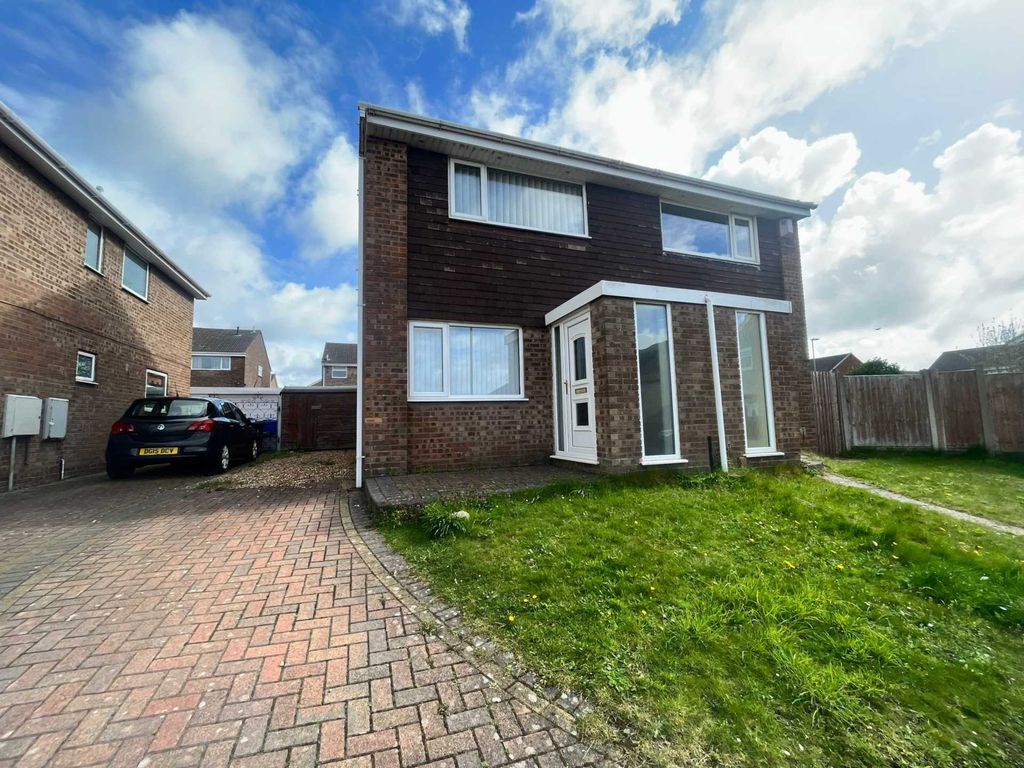 2 bed semidetached house for sale in Lauder Close, Melling Mount L33