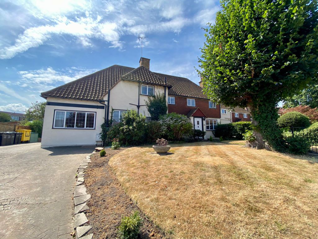 8 bed detached house for sale in Old Road East, Gravesend DA12 Zoopla