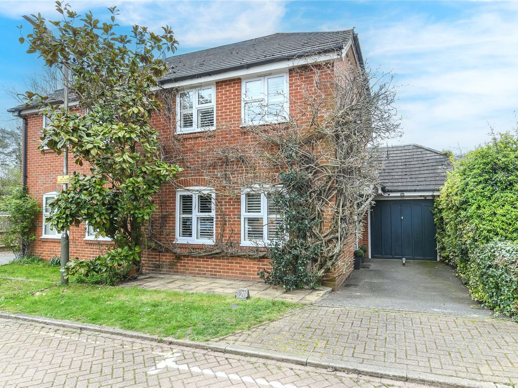3 bed semidetached house for sale in Rocks Close, East Malling, West Malling, Kent ME19 Zoopla