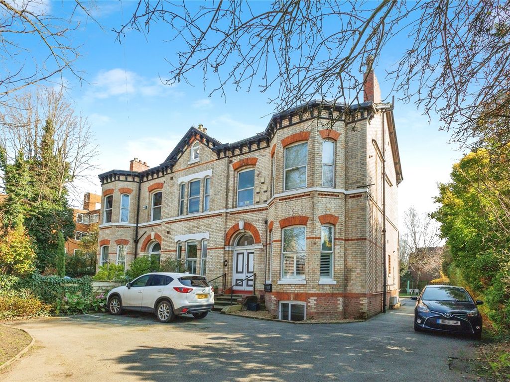 2 bed flat for sale in Palatine Road, West Didsbury, Manchester
