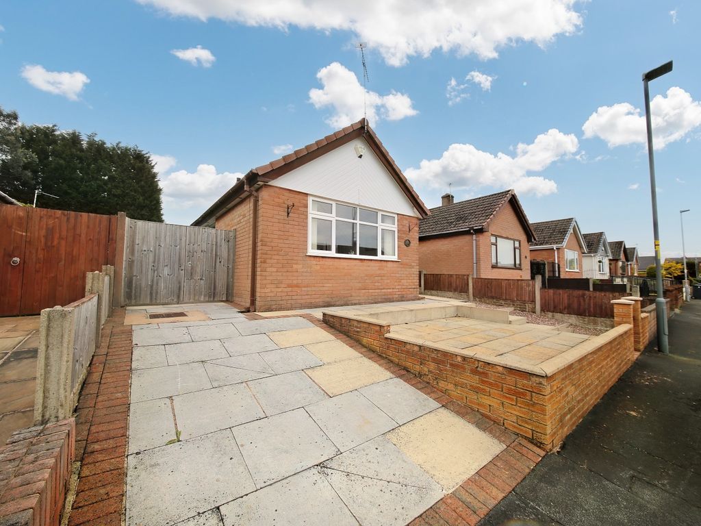 2 bed semidetached bungalow for sale in Kilburn Drive, Shevington