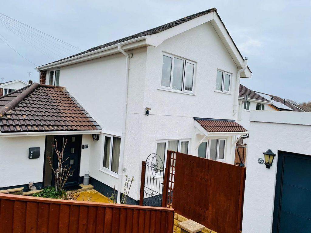 3 bed detached house for sale in Bishwell Road, Gowerton, Swansea SA4