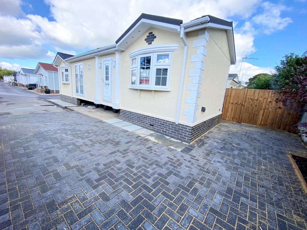 New home, 2 bed mobile/park home for sale in Gracelands Park, Lyndhurst