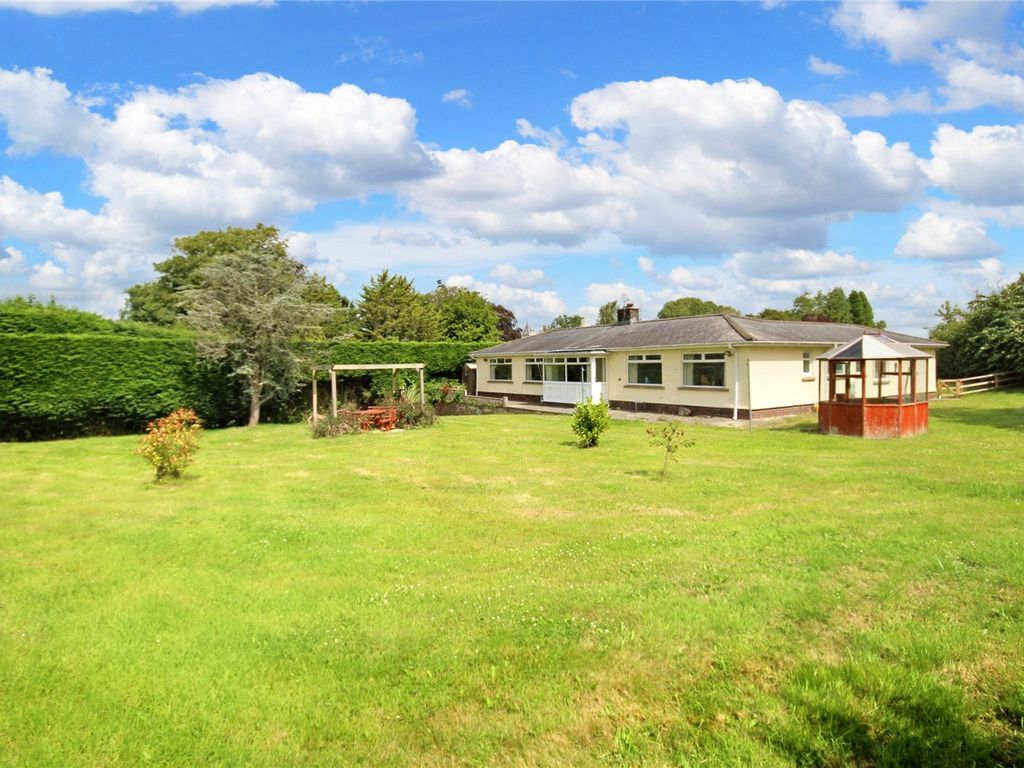 4 bed bungalow for sale in College Lane, Trefecca, Brecon, Powys LD3, £