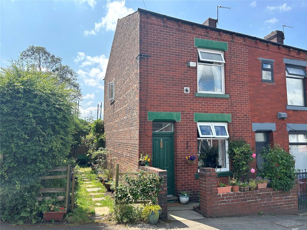 3 bed end terrace house for sale in Clara Street, Oldham, Greater