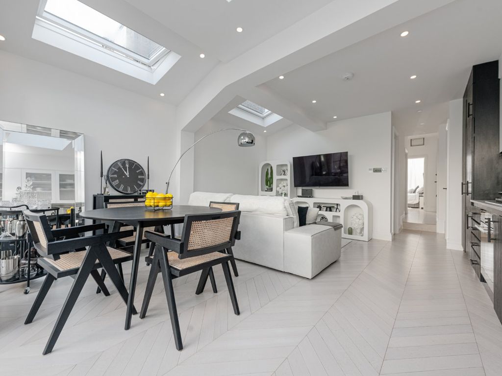 2 bed flat for sale in College Road, London NW10, £699,950 Zoopla