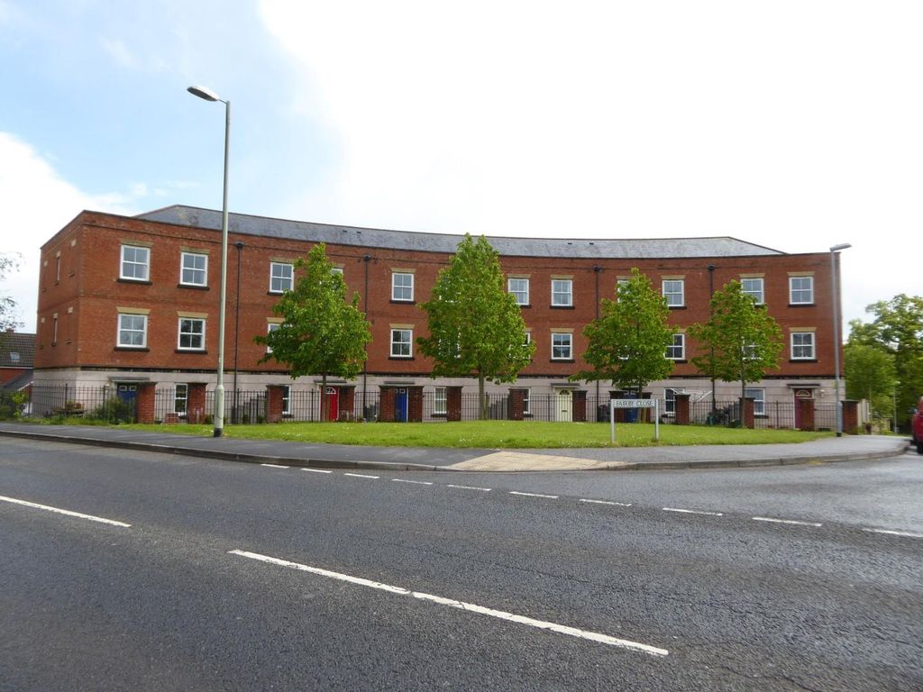 2 bed flat for sale in Fairby Close, Tiverton EX16, £160,000 Zoopla