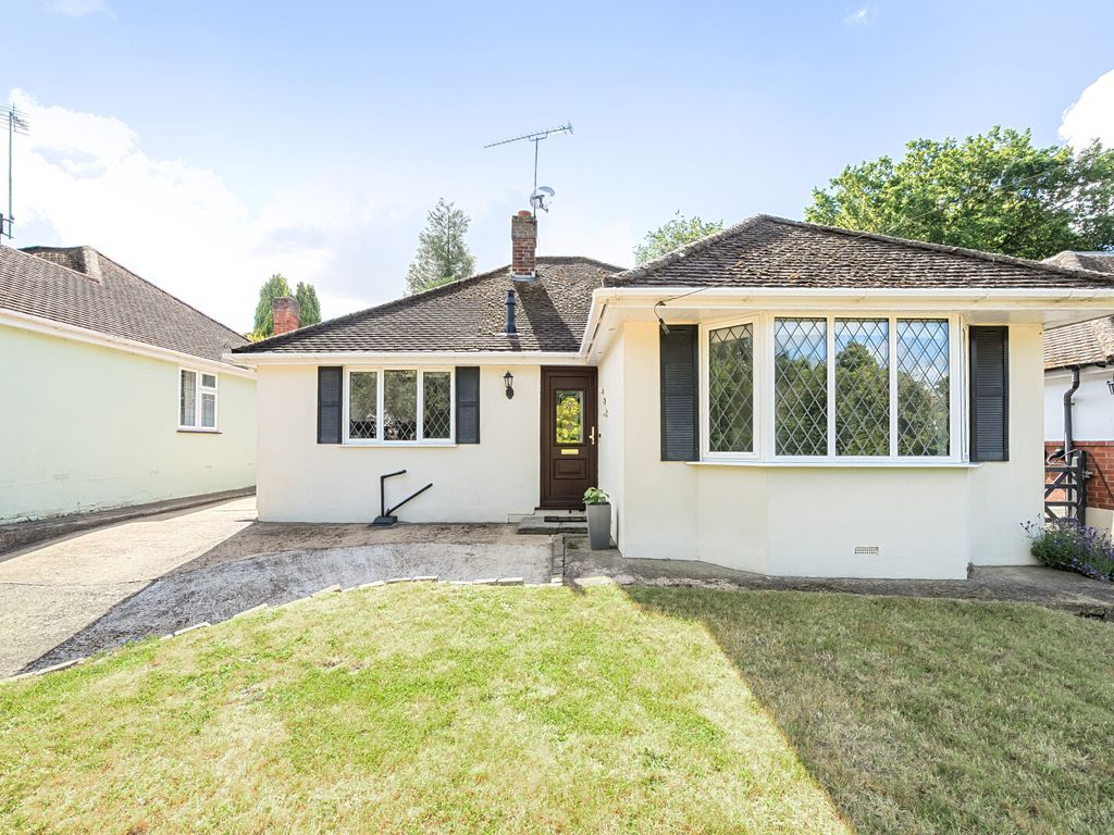 3 bed bungalow for sale in Rowtown, Addlestone KT15, £525,000 Zoopla