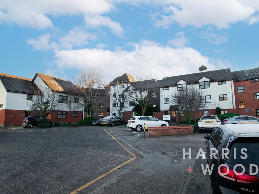 1 bed flat for sale in Templemead, Witham, Essex CM8, £160,000 Zoopla