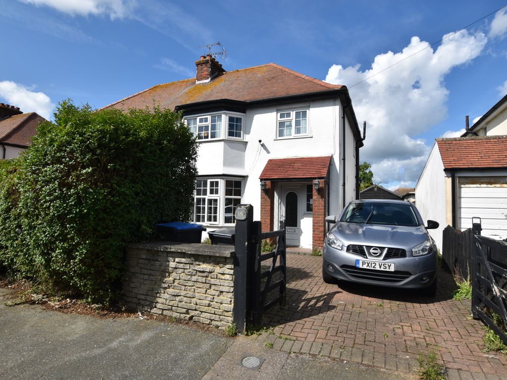 3 bed semidetached house for sale in Arlington Gardens, Margate CT9, £