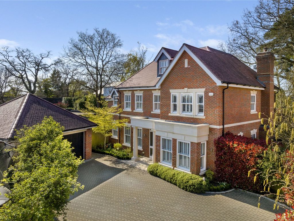 6 bed detached house for sale in Upper Village Road, Sunninghill, Ascot