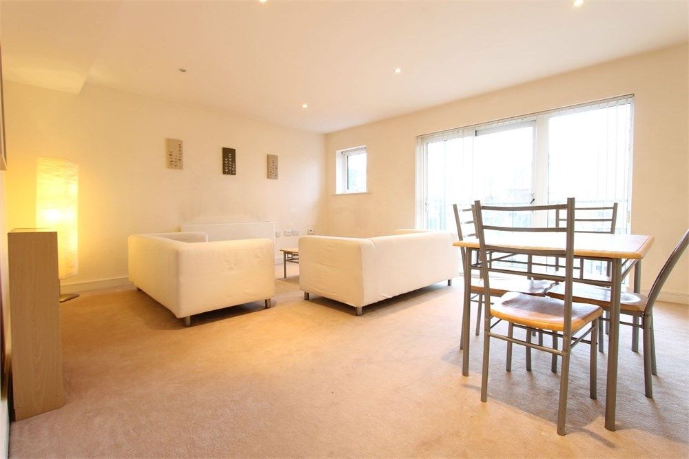 3 bed flat to rent in Kingswood Court, Hither Green, London SE13 Zoopla