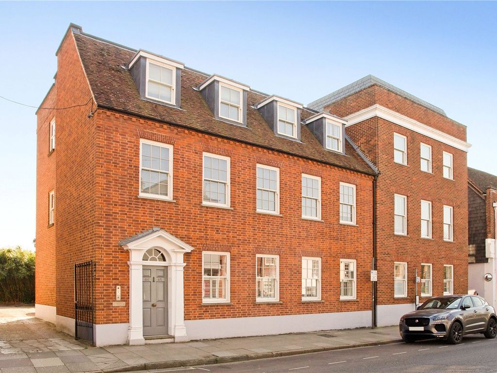 West Street, Chichester, West Sussex PO19