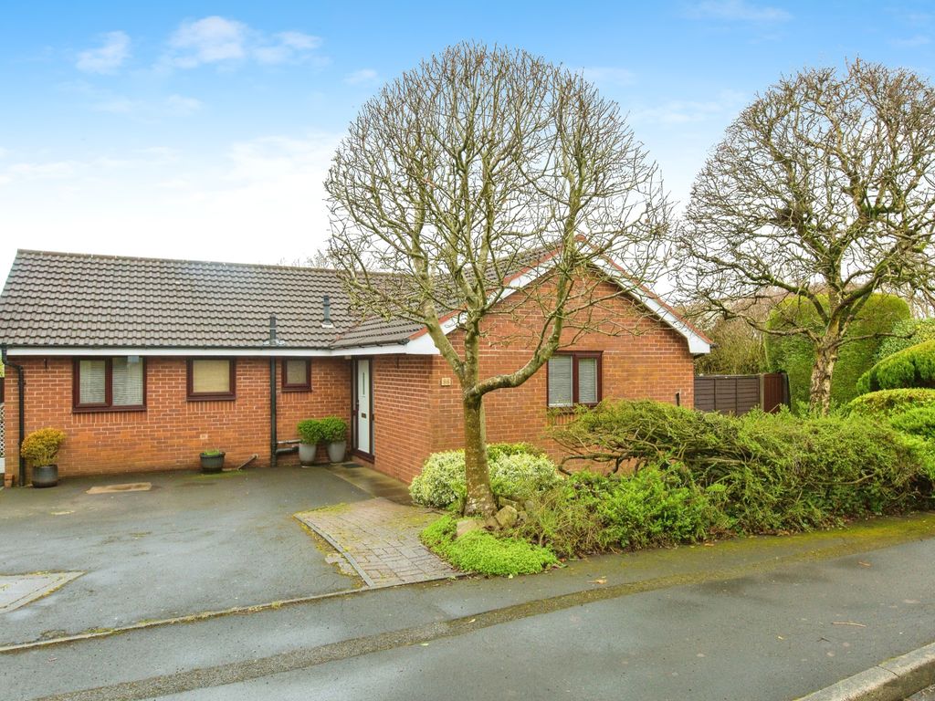 3 bed bungalow for sale in Lords Croft, ClaytonLeWoods, Chorley