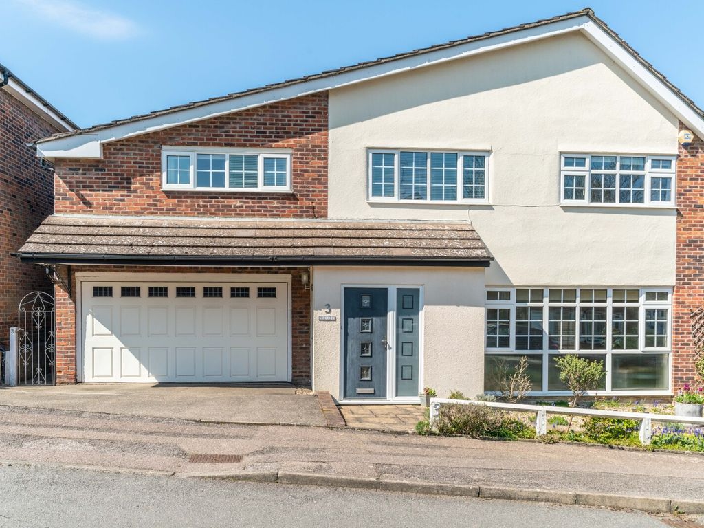 5 bed detached house for sale in Carrigans, Stortford