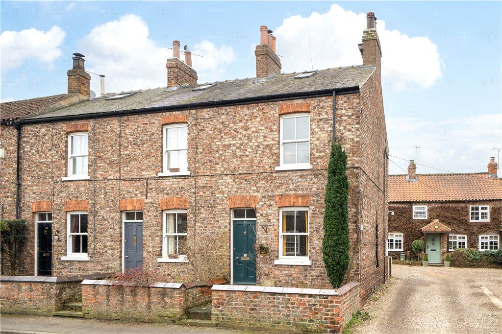 2 bed end terrace house for sale in Marston Road, Tockwith, York, North