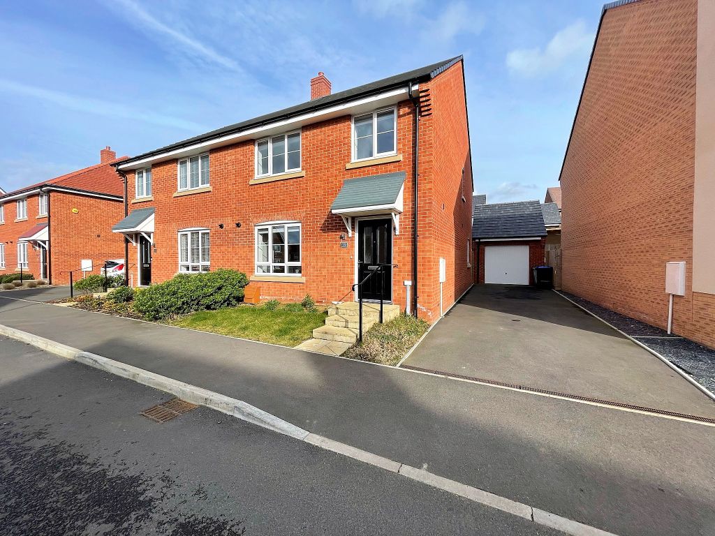 4 bed semidetached house for sale in Blacksmith Way, Woodford Halse NN11 Zoopla