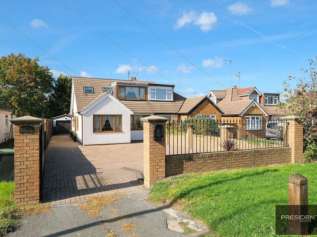 3 bed semidetached bungalow for sale in Sewardstone Road, London E4 Zoopla