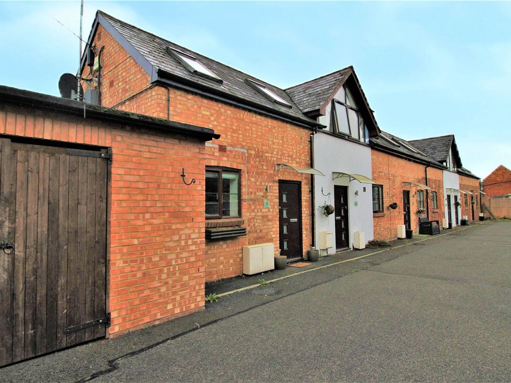 1 bed terraced house for sale in Sherborne Road, Farnborough, Hampshire